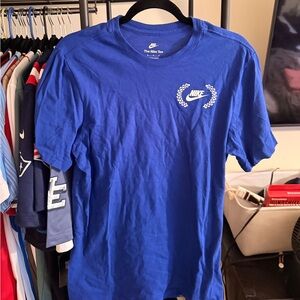 Nike Men's Blue T-Shirt Nike Medium